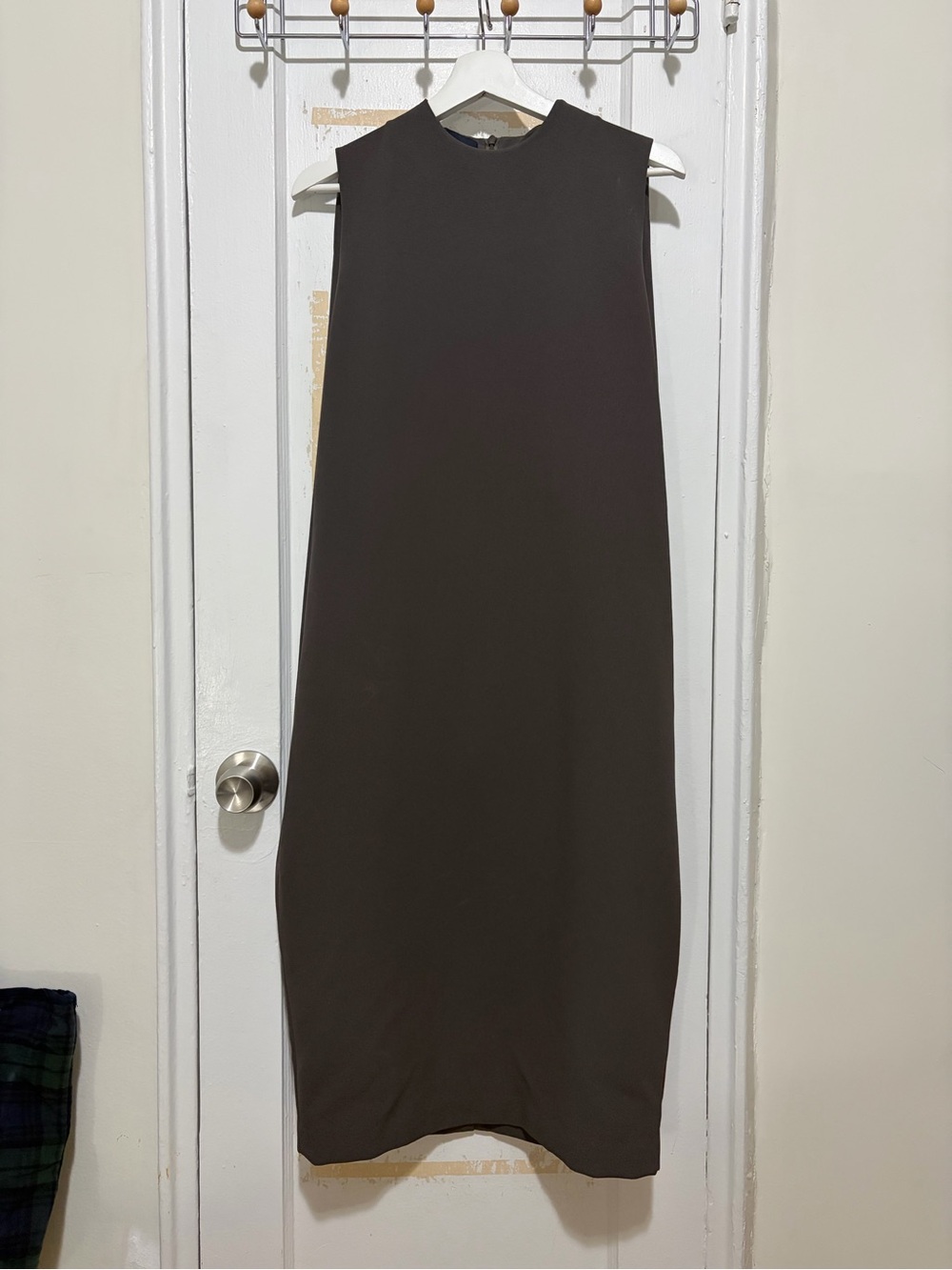 Kaarem Sleeveless Midi Dress in Dark Gray
